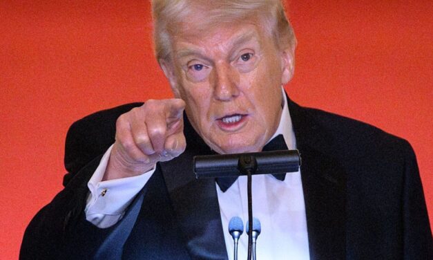 Donald Trump calificó como un hombre con antecedentes violentos a Nasire Best, el atacante abatido cerca de la Casa Blanca