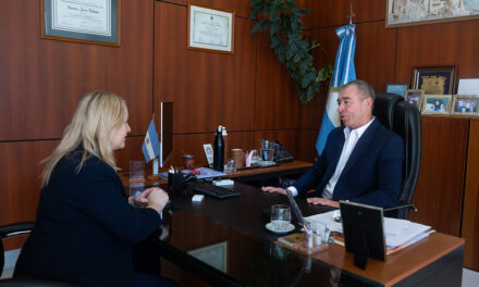 Fabián Martín recibió a la vicegobernadora de Mendoza en el marco de la Expo Minera 2026