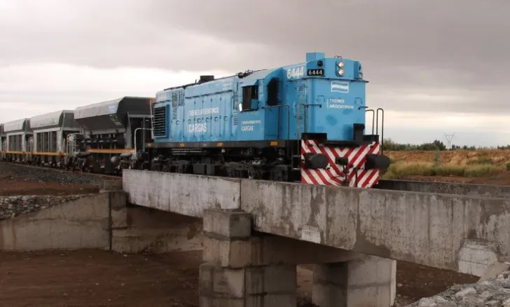 José Castro y el parque industrial de Angaco: “El ferrocarril quedaría implantado en el corazón del parque”