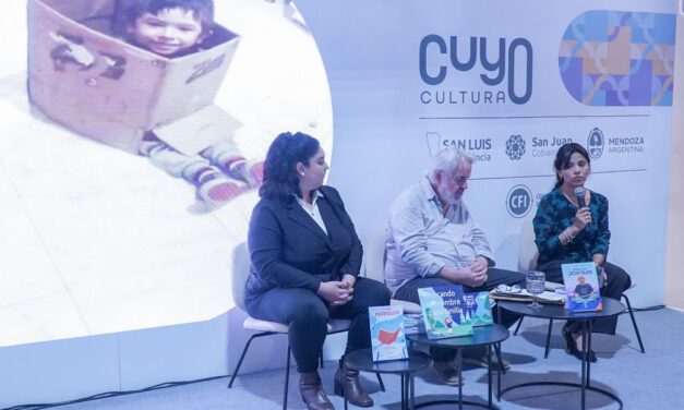 Docentes y escritores locales llevaron la identidad cultural a la Feria del Libro