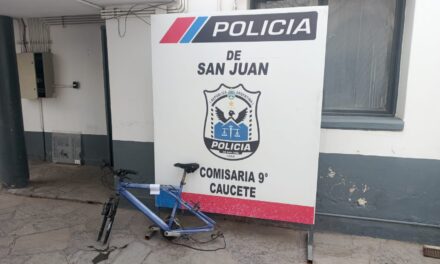 Intentó vender una bici robada a un menor y terminó abandonándola en la calle