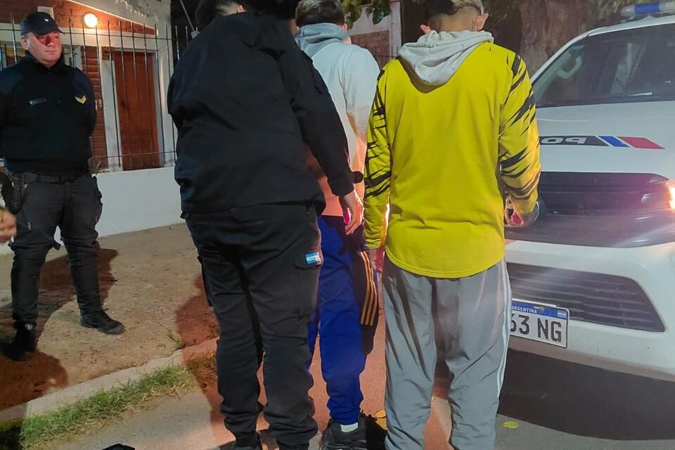 Más de 30 detenidos en operativos policiales realizados en distintos barrios