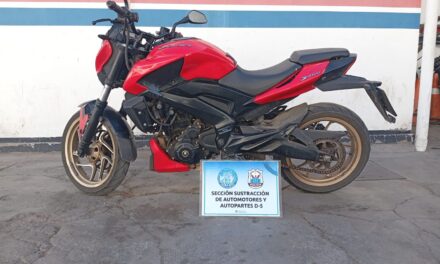 Iba en una moto con números falsos y papeles truchos: terminó secuestrada