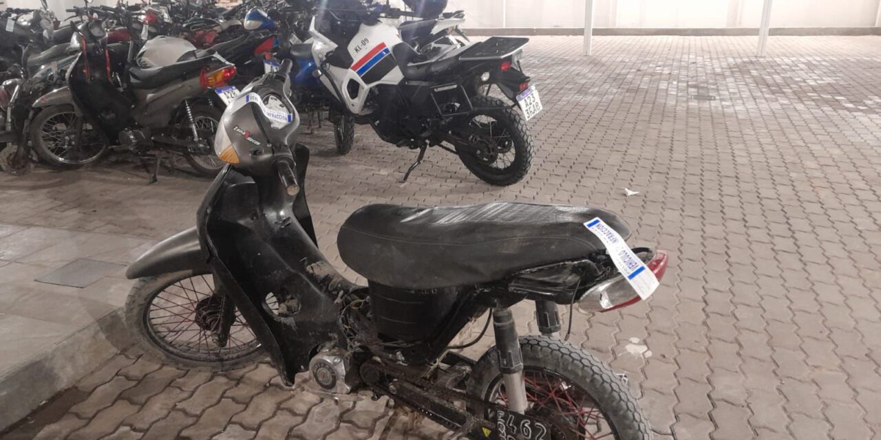 Circulaba sin papeles y descubrieron que la moto tenía un pedido judicial activo desde 2011