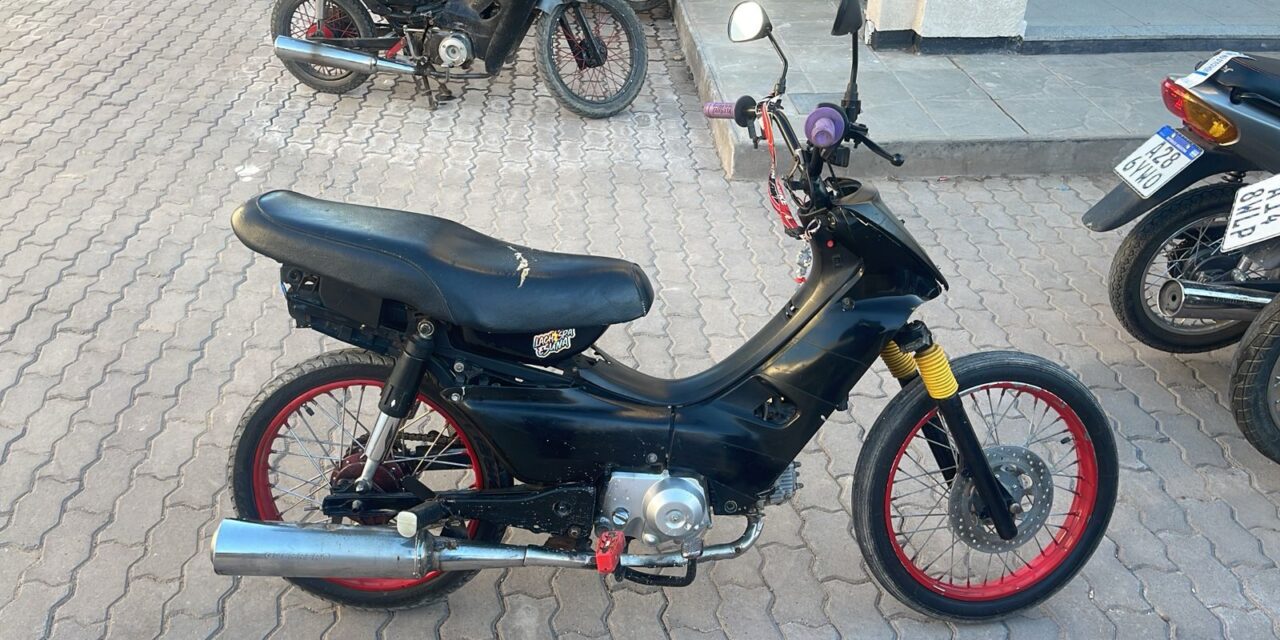 Circulaba sin papeles y descubrieron que la moto tenía un pedido judicial activo desde 2011