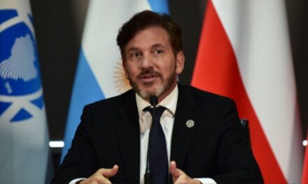 Escándalo en FIFA: revelaron una denuncia millonaria contra Alejandro Domínguez