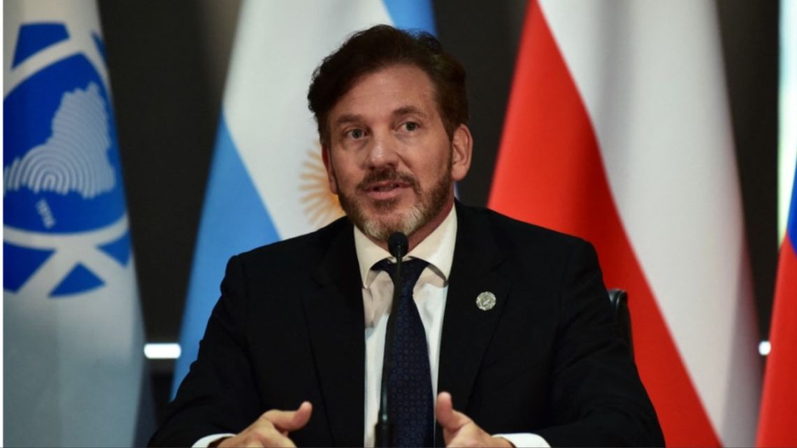 Escándalo en FIFA: revelaron una denuncia millonaria contra Alejandro Domínguez