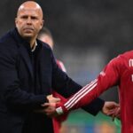 Bomba en Liverpool: echaron a Arne Slot, el DT de Alexis Mac Allister