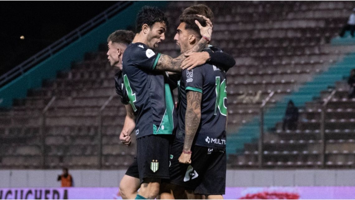 Banfield eliminó a San Martín de Tucumán por penales y está en octavos de la Copa Argentina