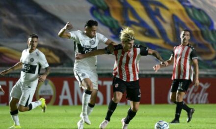 Copa Sudamericana: Olimpia remontó y hundió a Barracas Central