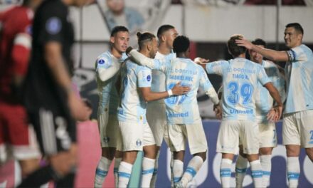 Riestra cayó ante Gremio y complica sus chances en Sudamericana