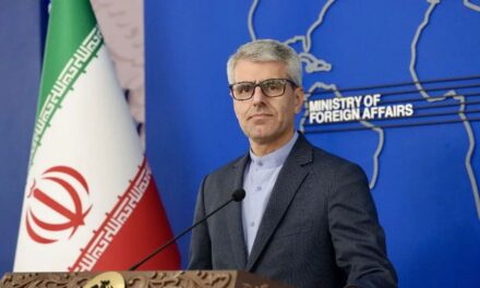 Irán califica de legítima y generosa a su propuesta para poner fin a la guerra con EEUU y reclama reabrir el estrecho de Ormuz
