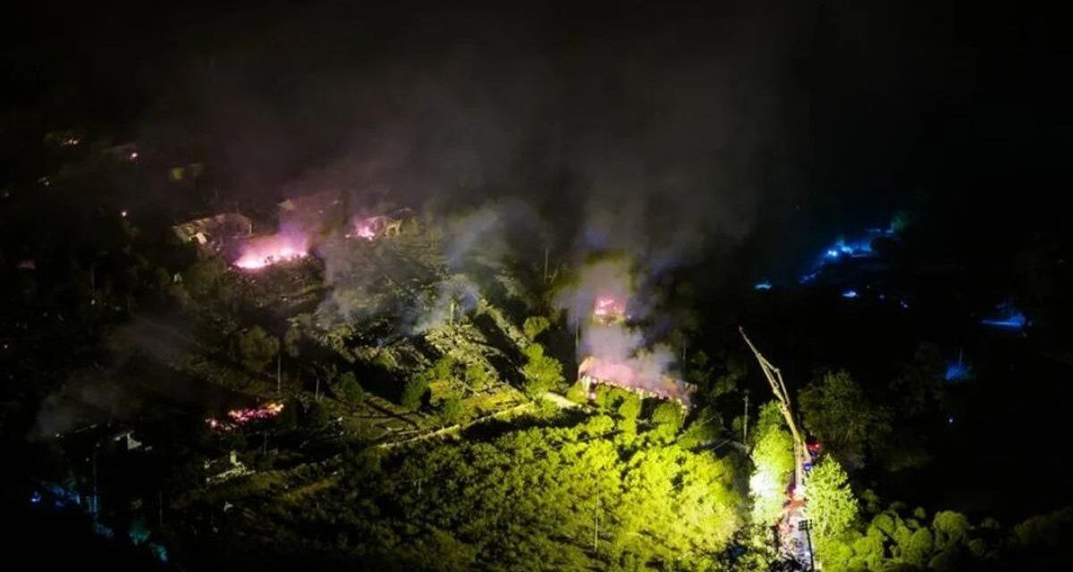 impactante explosión en una fábrica dejó al menos 26 muertos y decenas de heridos