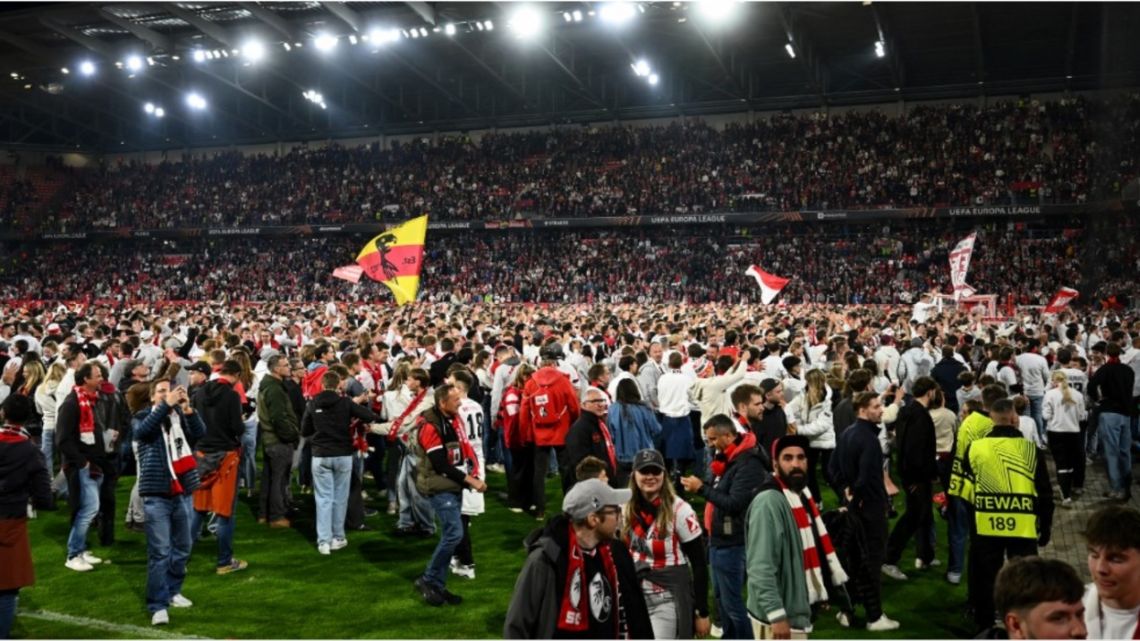 Final Europa League 2026: Friburgo eliminó al Braga y hubo una masiva invasión de sus hinchas