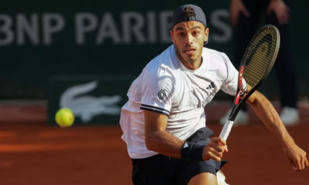 Efectividad argentina del 100%: Navone, Cerúndolo y Ugo Carabelli avanzan firmes en Roland Garros