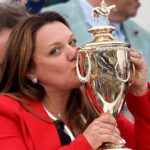 Cherie DeVaux lo hizo: con Golden Tempo es la primera mujer entrenadora que gana un Kentucky Derby en 152 años