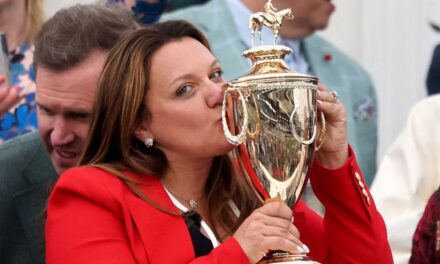 Cherie DeVaux lo hizo: con Golden Tempo es la primera mujer entrenadora que gana un Kentucky Derby en 152 años