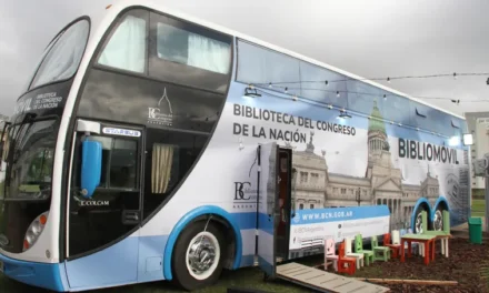 El Bibliomóvil llega a San Juan con actividades gratuitas para toda la familia