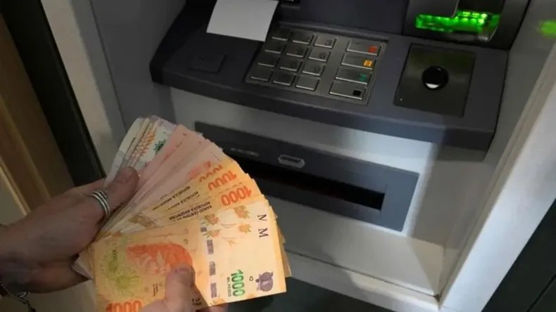 Confirmado: los estatales cobrarán con aumento y ya tiene fecha el aguinaldo