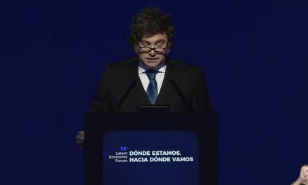 Javier Milei: «Argentina va a ser investment grade el día que los argentinos terminen de sepultar al populismo»