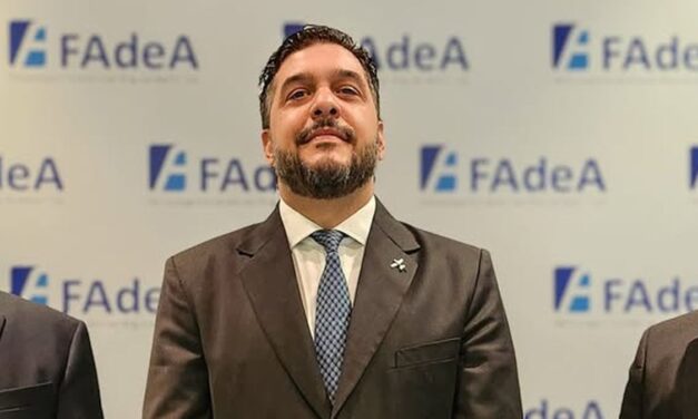 Crecen las versiones sobre la salida de Julio Manco de FAdeA tras una asamblea sin definiciones