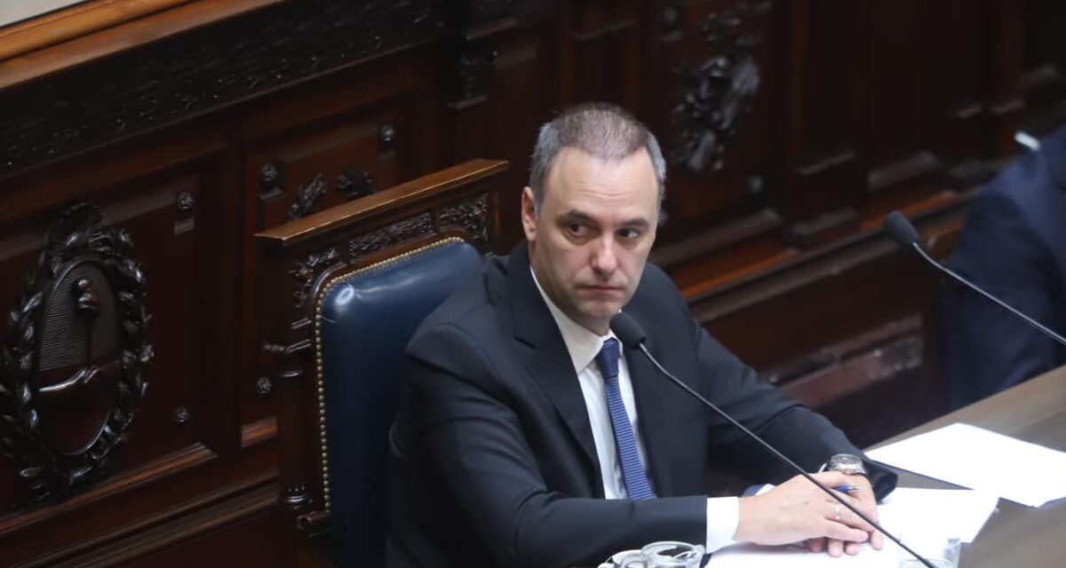 Manuel Adorni volvió a defender su inocencia, denunció espionaje y confirmó que dará una conferencia de prensa