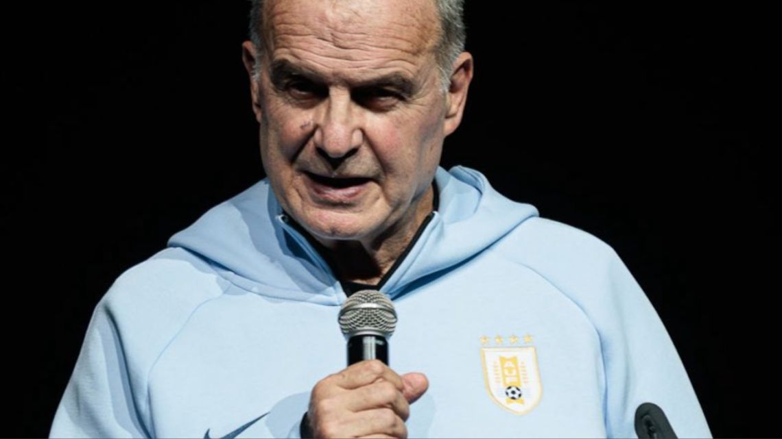 Marcelo Bielsa anticipó que dejará la selección de Uruguay