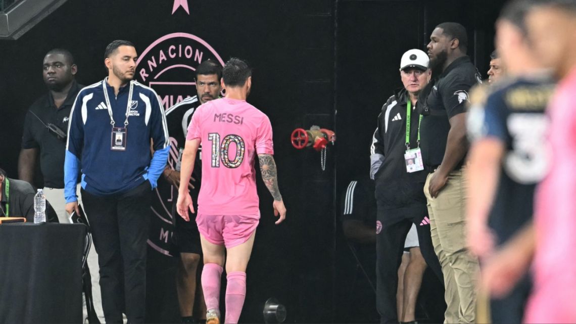 Messi salió con aparentes molestias durante el partido del Inter de Miami y encendió las alarmas a 17 días del Mundial