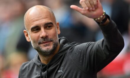 Manchester City pondrá una estatua de Pep Guardiola en su estadio