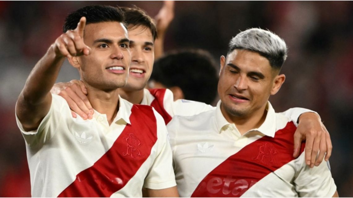 River goleó 3-0 a Blooming, se quedó con el liderazgo de su grupo y sacó boleto directo a los octavos de la Sudamericana