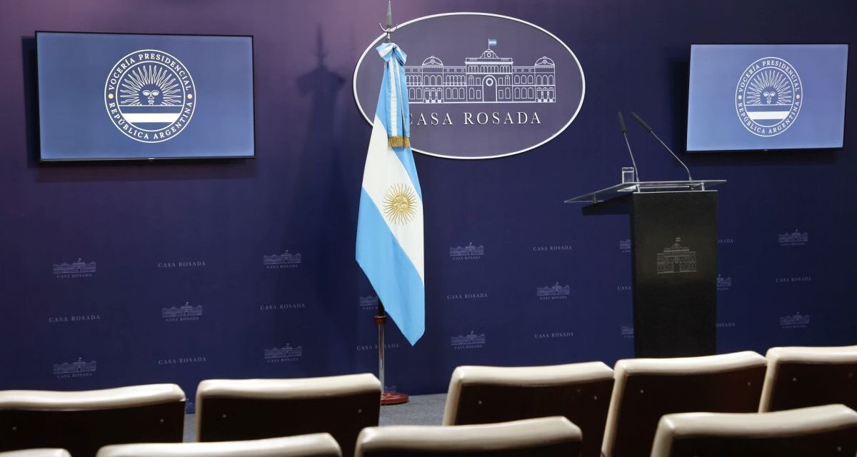 Ante la inminencia de un fallo adverso, ahora el Gobierno reabre la sala de periodistas de la Rosada
