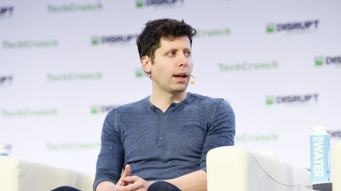 OpenAI lanzó su primer sistema de agentes autónomos para el control total de computadoras