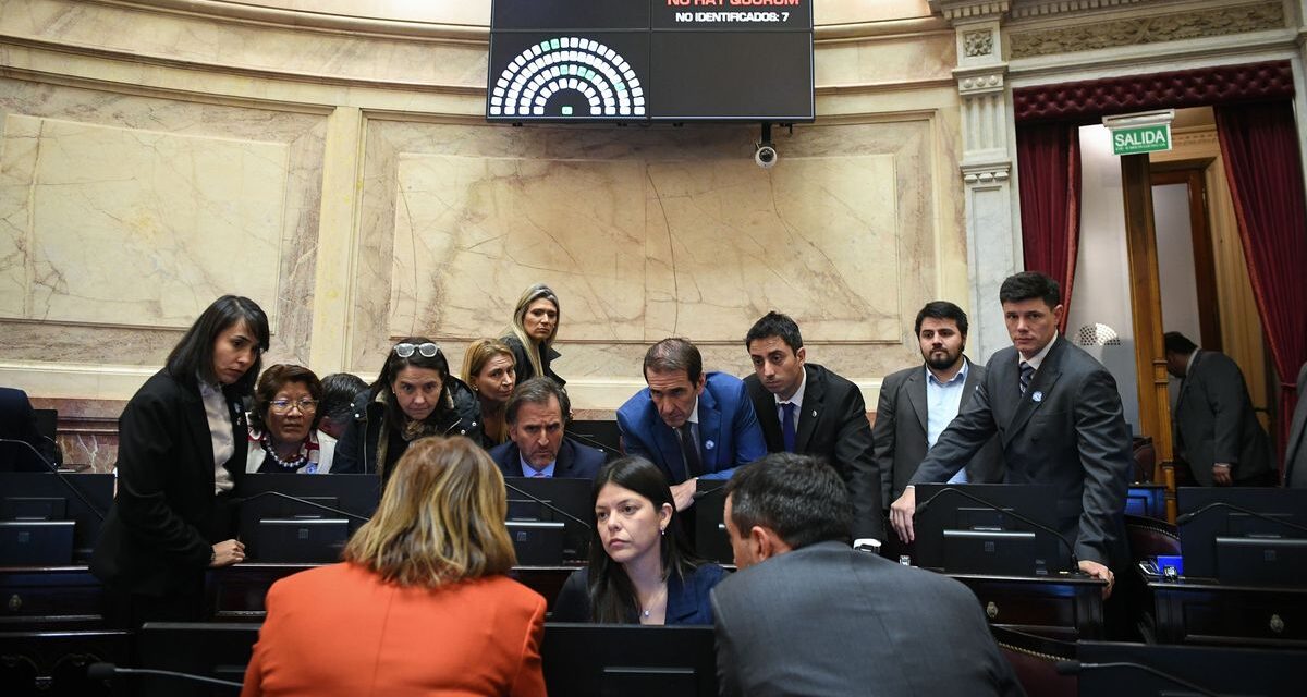 Sin votos para aprobar su reforma electoral, el Gobierno evalúa alternativas en el Senado