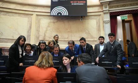 Sin votos para aprobar su reforma electoral, el Gobierno evalúa alternativas en el Senado