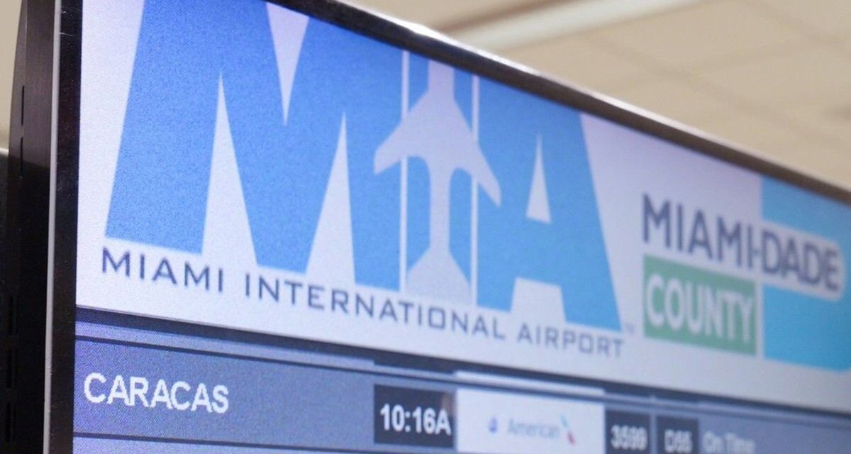 Así se vivió el histórico regreso de los vuelos directos entre Miami y Caracas tras siete años suspendidos