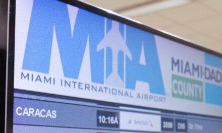 Así se vivió el histórico regreso de los vuelos directos entre Miami y Caracas tras siete años suspendidos