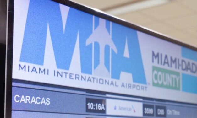Así se vivió el histórico regreso de los vuelos directos entre Miami y Caracas tras siete años suspendidos