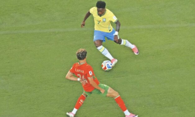 Brasil sufrió ante Marruecos, pero una perla de Vini Jr. evitó la derrota
