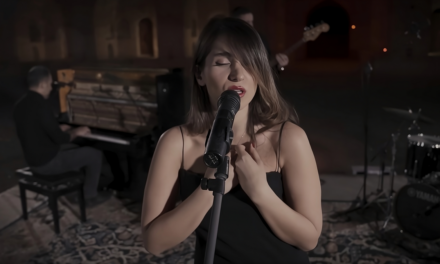 Irán condenó a una cantante a 74 latigazos por cantar sin hiyab