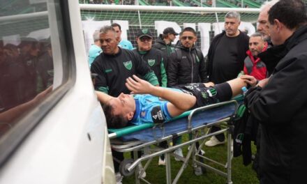 Petardazo y escándalo en Concepción: suspendido San Martín-Chicago tras la agresión al arquero visitante