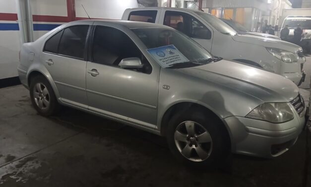 Recuperan un auto buscado desde 2019 y una moto adulterada en Chimbas