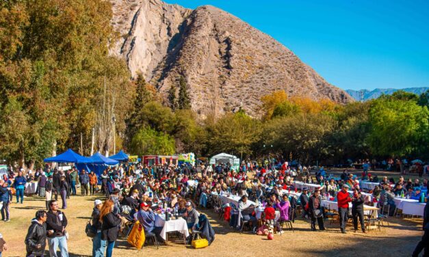 Más de 700 personas vibraron con una nueva edición de Cuyanas al Fuego en Rivadavia