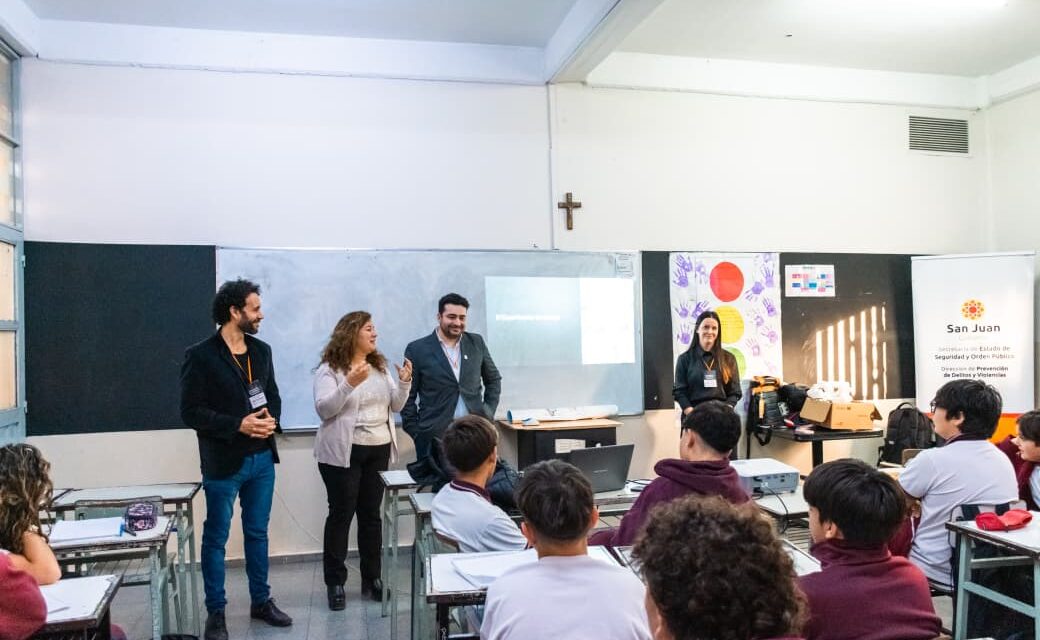 Más de 800 alumnos fueron capacitados para prevenir amenazas escolares y riesgos en redes sociales