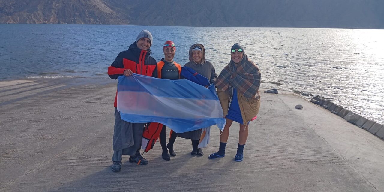 Nadadores sanjuaninos intensifican su preparación para competir en las aguas heladas del Perito Moreno