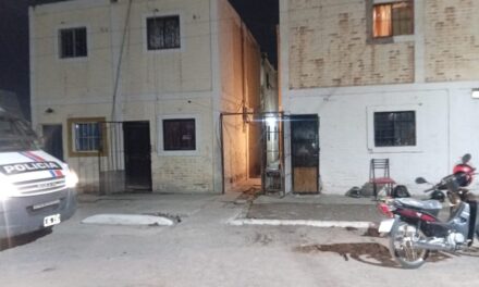 Santa Lucía: Acusan a dos hombres de secuestrar, golpear y amenazar de muerte a un joven por un televisor