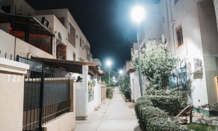 Después de 30 años, el barrio Teniente Silva estrenó nueva iluminación
