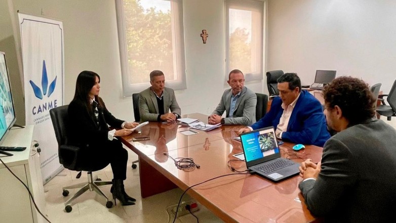 «Los cuatro años anteriores dilapidaron muchos recursos»: el plan para fabricar 16 medicamentos y transformar una empresa estatal