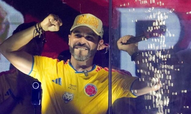 Abelardo De La Espriella se impuso a Iván Cepeda y será el sucesor de Gustavo Petro