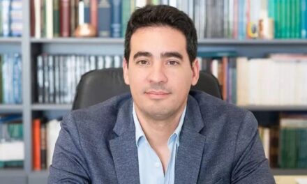 Quién es Adrián Ravier, el nuevo vocero presidencial de Javier Milei
