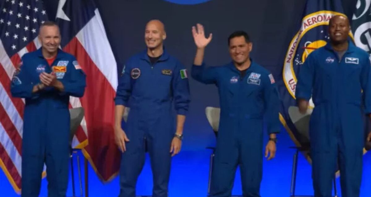 La NASA eligió a los astronautas de Artemis III, la misión que probará las naves lunares de SpaceX y Blue Origin